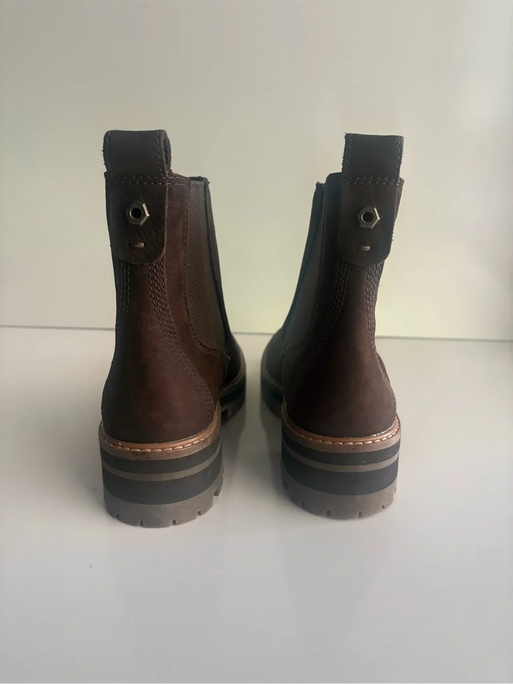 Timberland Women's Courmayeur Valley Chelsea Boot Dark Size 6